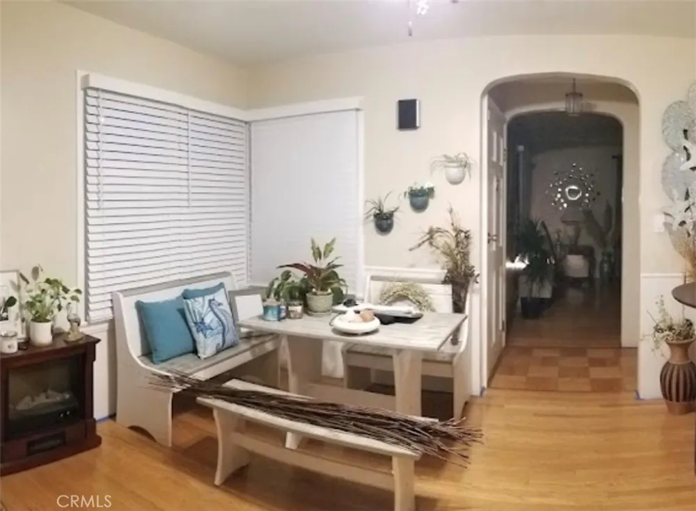 5922 Vista San Gabriel, CA 91775