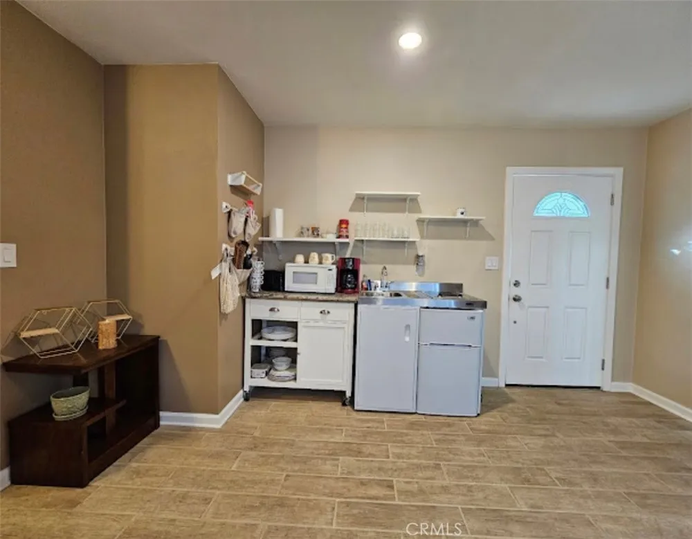 5922 Vista San Gabriel, CA 91775