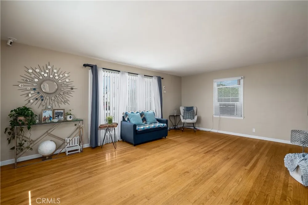 5922 Vista San Gabriel, CA 91775