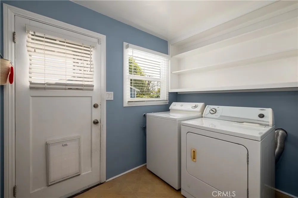 5922 Vista San Gabriel, CA 91775