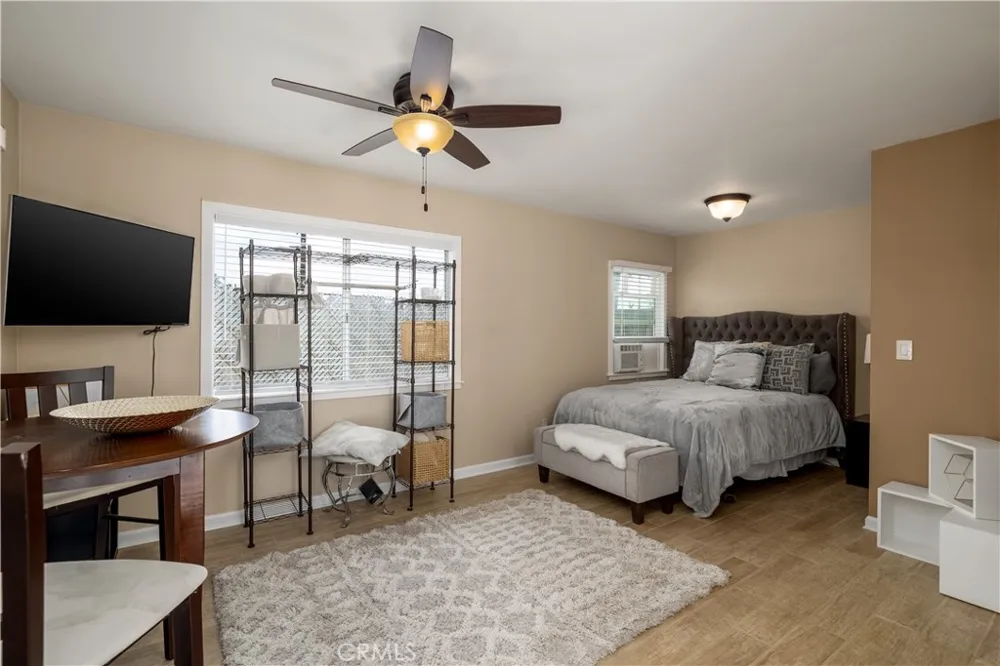 5922 Vista San Gabriel, CA 91775