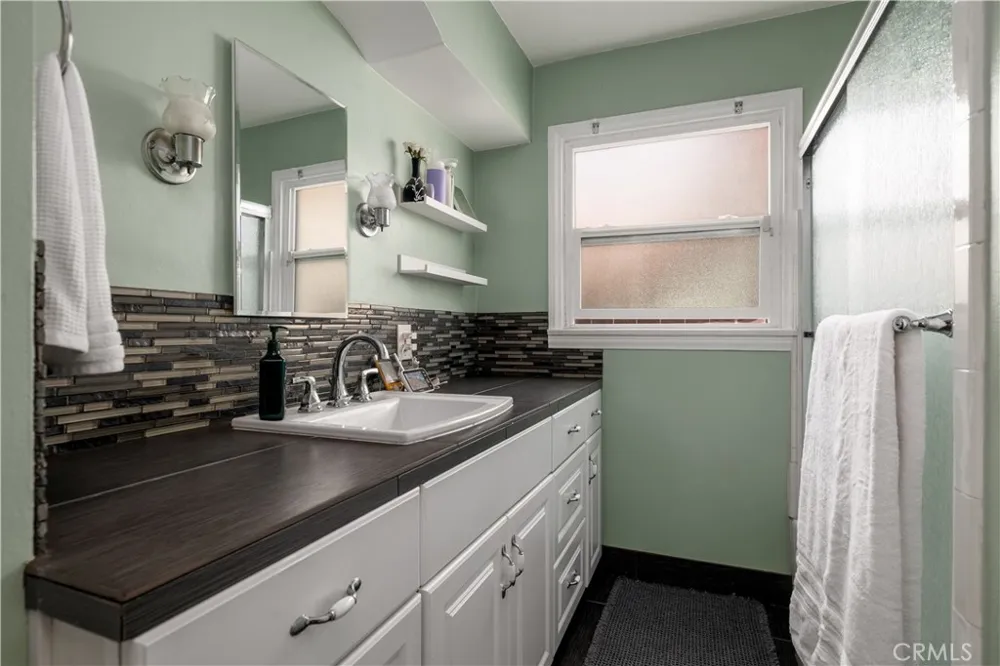5922 Vista San Gabriel, CA 91775