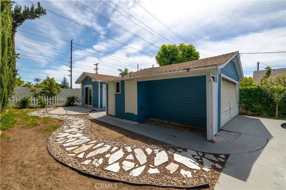 5922 Vista San Gabriel, CA 91775