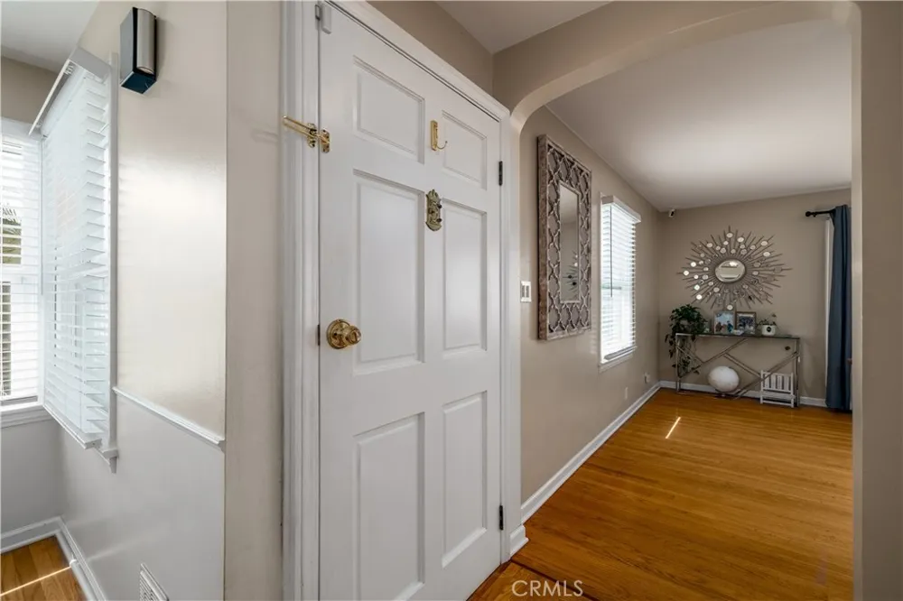 5922 Vista San Gabriel, CA 91775