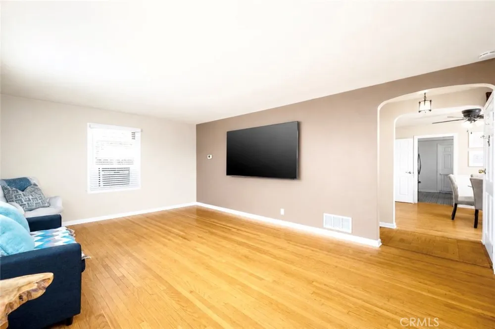 5922 Vista San Gabriel, CA 91775