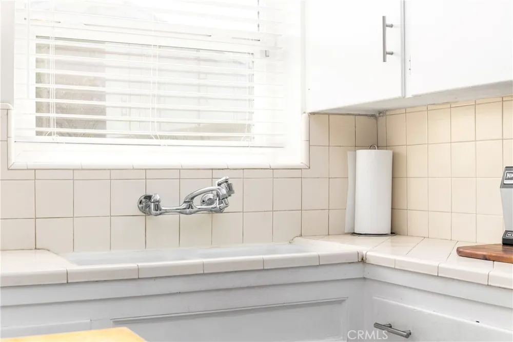 5922 Vista San Gabriel, CA 91775