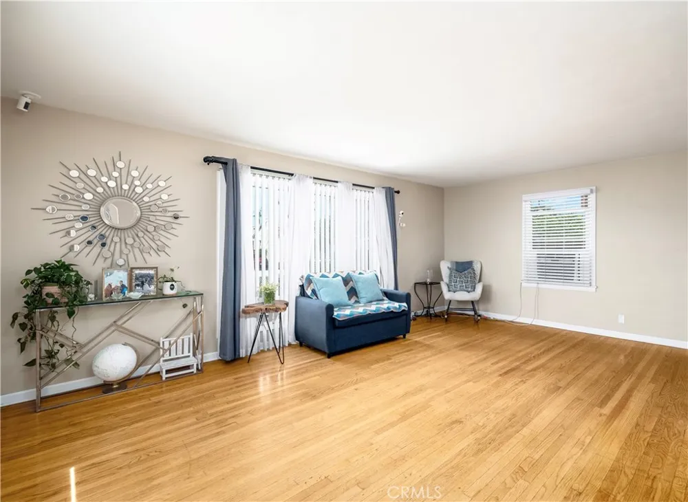 5922 Vista San Gabriel, CA 91775