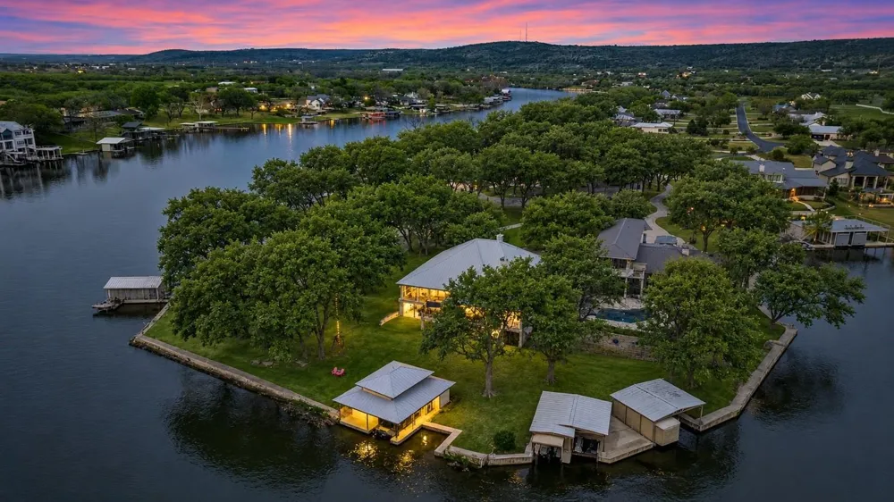 311 River Ranch Road Kingsland, TX 78639