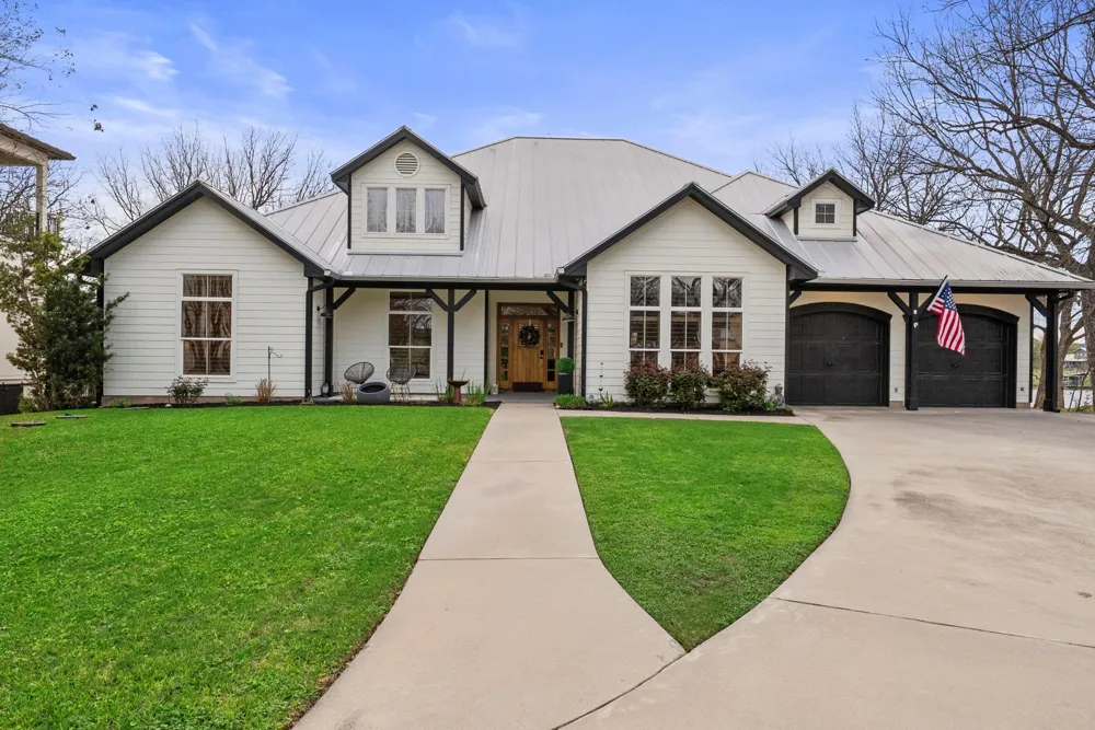 311 River Ranch Road Kingsland, TX 78639
