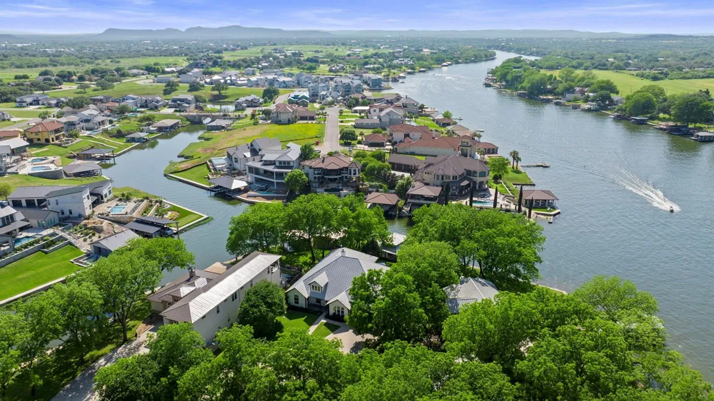 311 River Ranch Road Kingsland, TX 78639
