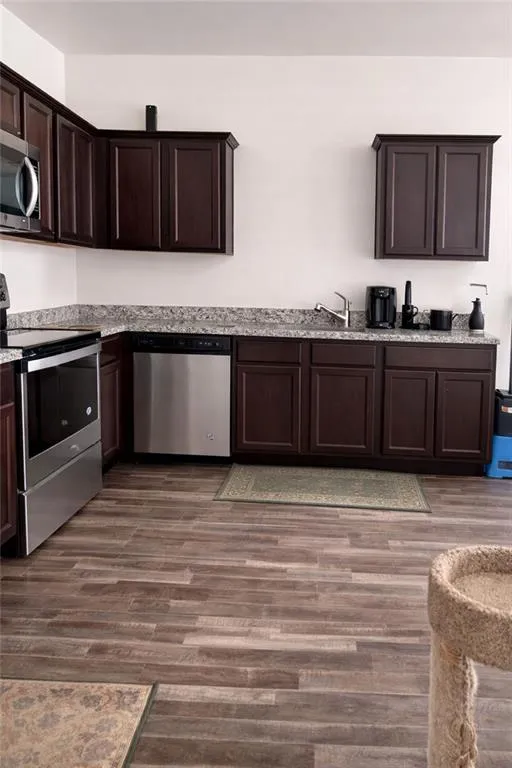 1626 Larkspur Trail Conyers, GA 30012