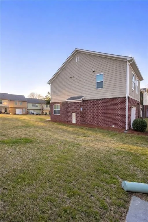 1626 Larkspur Trail Conyers, GA 30012