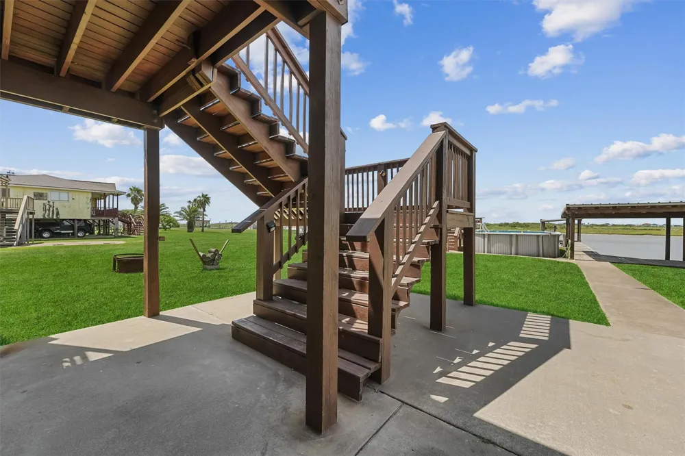 1868 County Road 201 Sargent, TX 77414