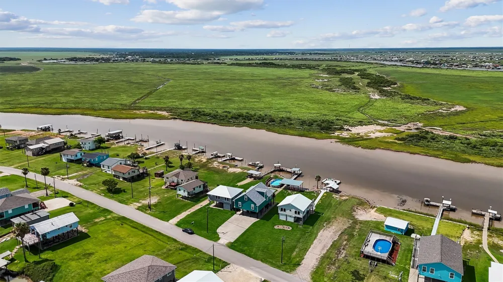 1868 County Road 201 Sargent, TX 77414