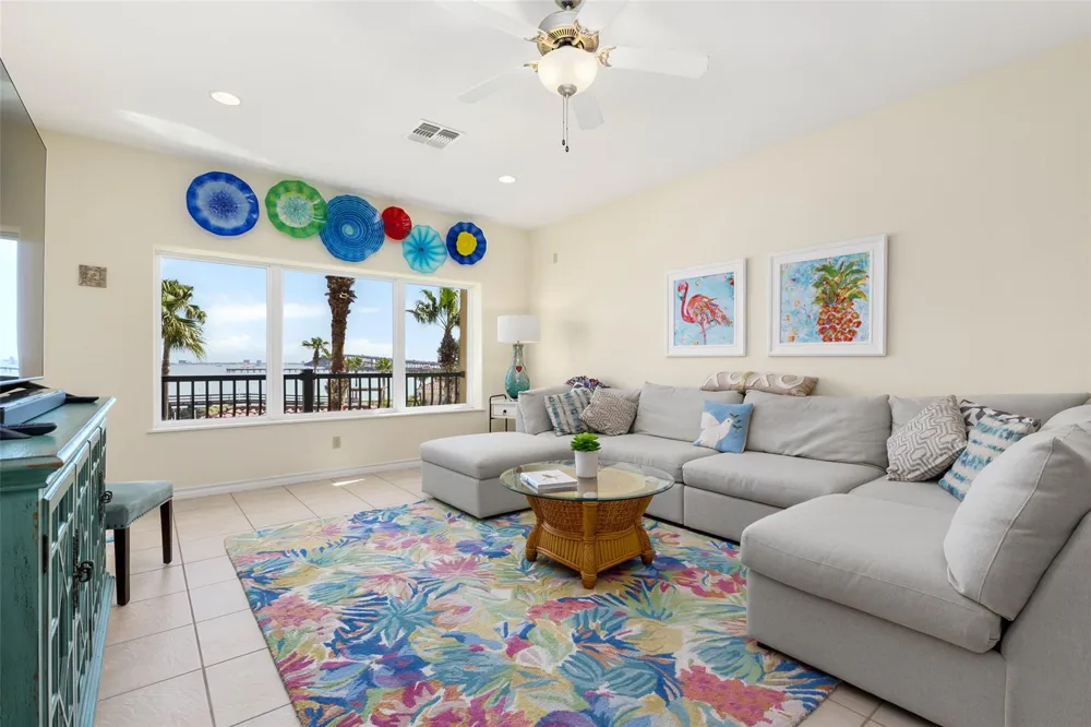 301 E Houston Street Port Isabel, TX 78578