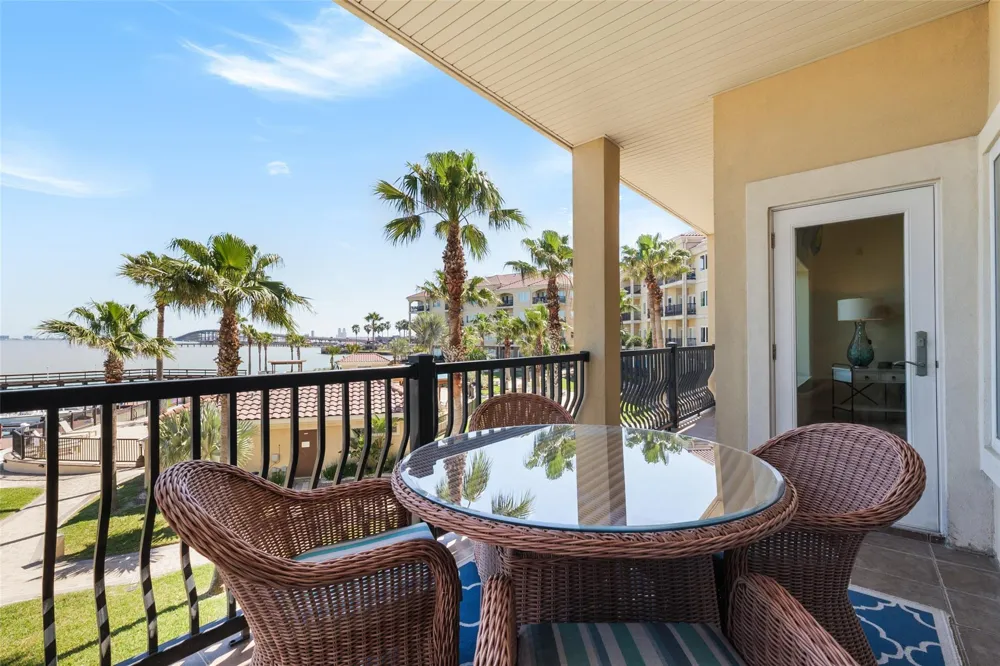 301 E Houston Street Port Isabel, TX 78578