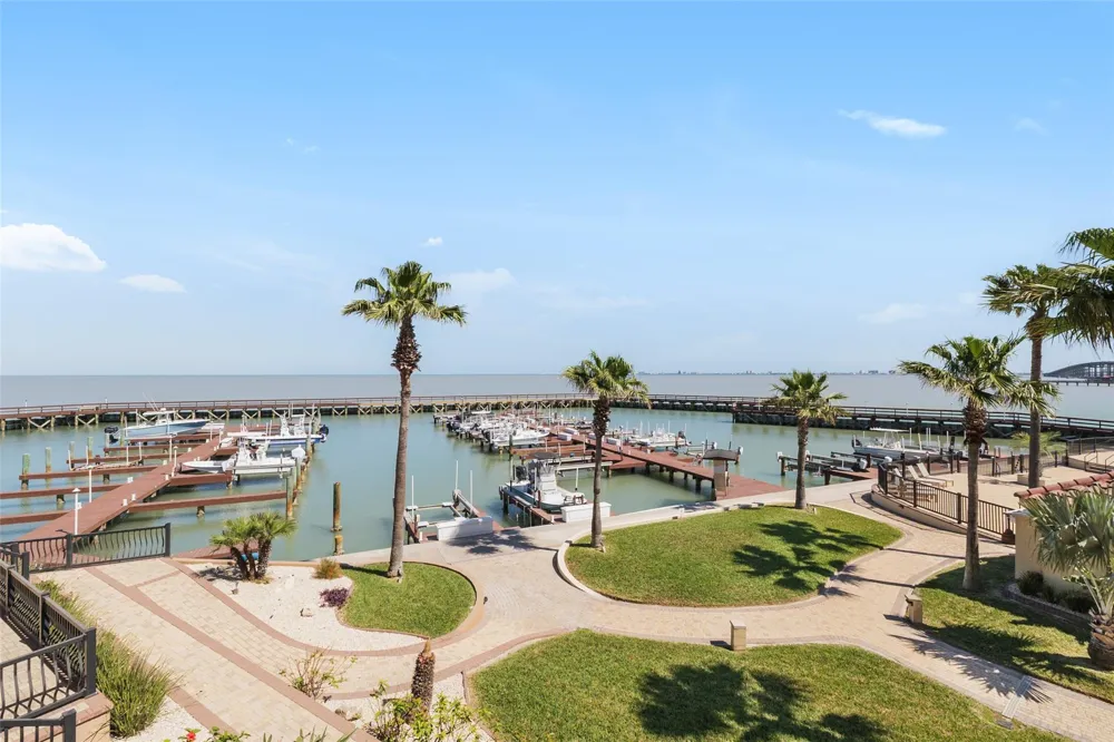 301 E Houston Street Port Isabel, TX 78578