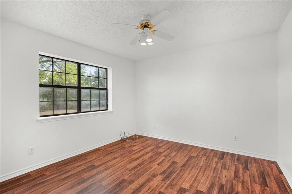 620 Panorama Road La Grange, TX 78945