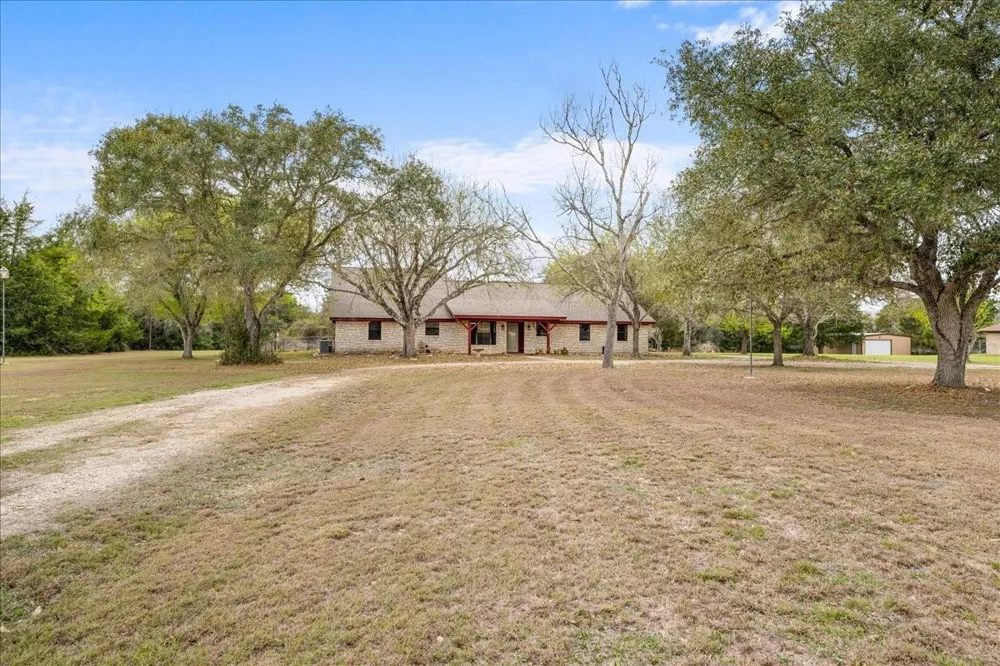 620 Panorama Road La Grange, TX 78945