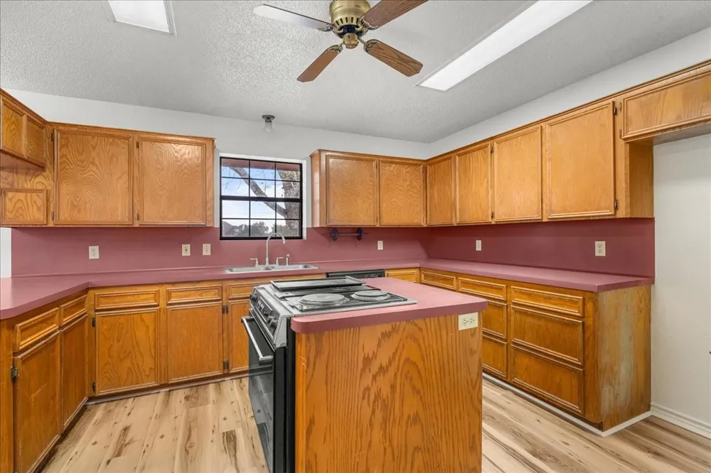 620 Panorama Road La Grange, TX 78945