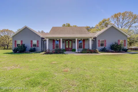 195 Pinecrest Drive