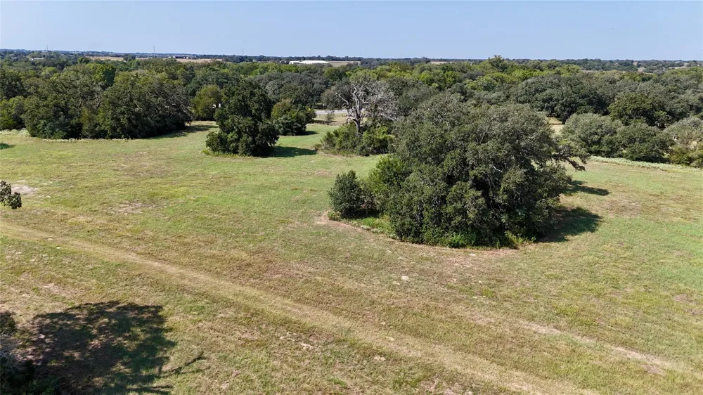 2 Harvell Lane Schulenburg, TX 78956