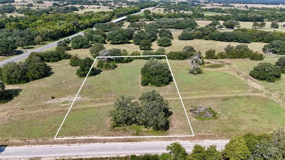 2 Harvell Lane Schulenburg, TX 78956