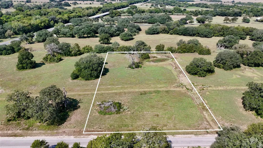 3 Harvell Lane Schulenburg, TX 78956