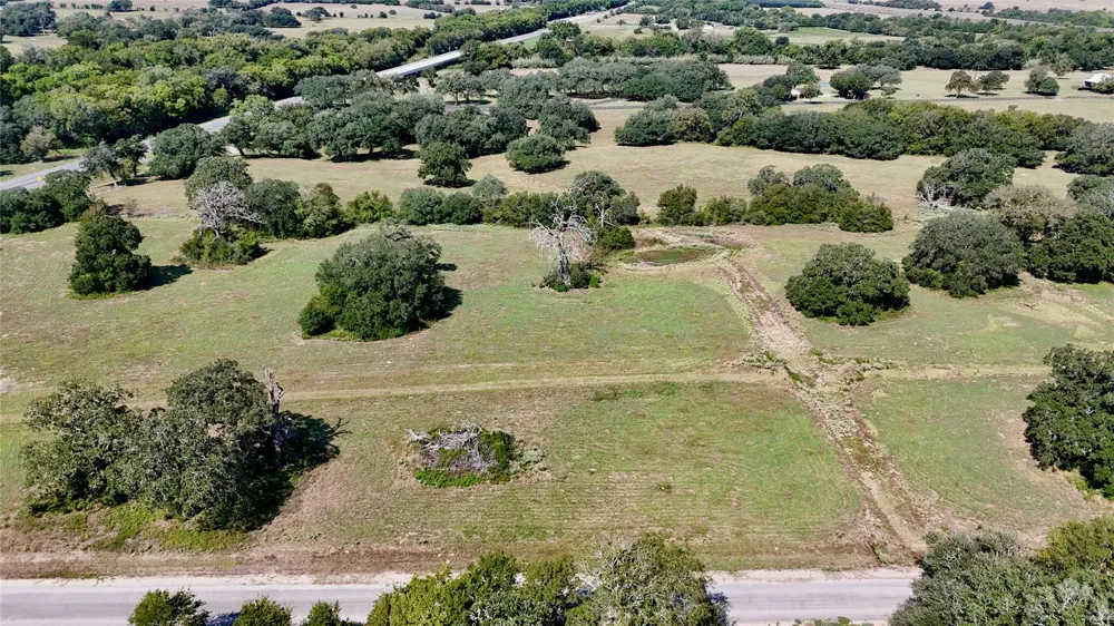 3 Harvell Lane Schulenburg, TX 78956
