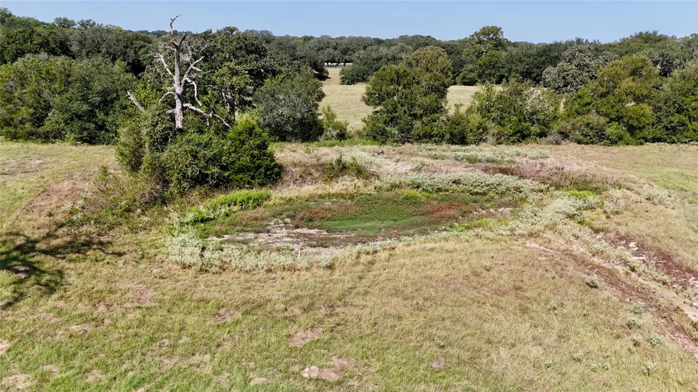 3 Harvell Lane Schulenburg, TX 78956