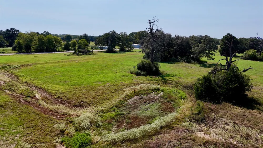 3 Harvell Lane Schulenburg, TX 78956