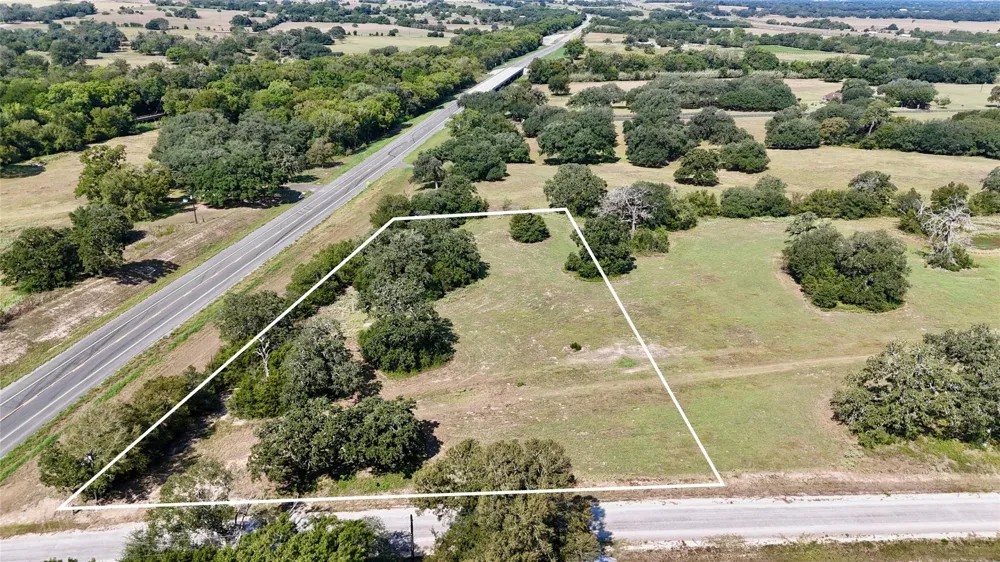 1 Harvell Lane Schulenburg, TX 78956