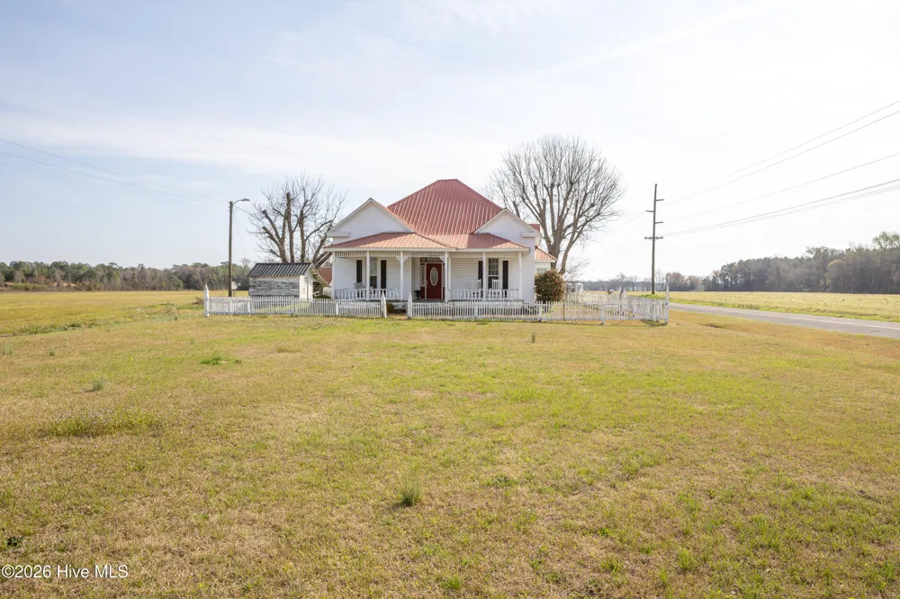47 Enoch Road Clinton, NC 28328