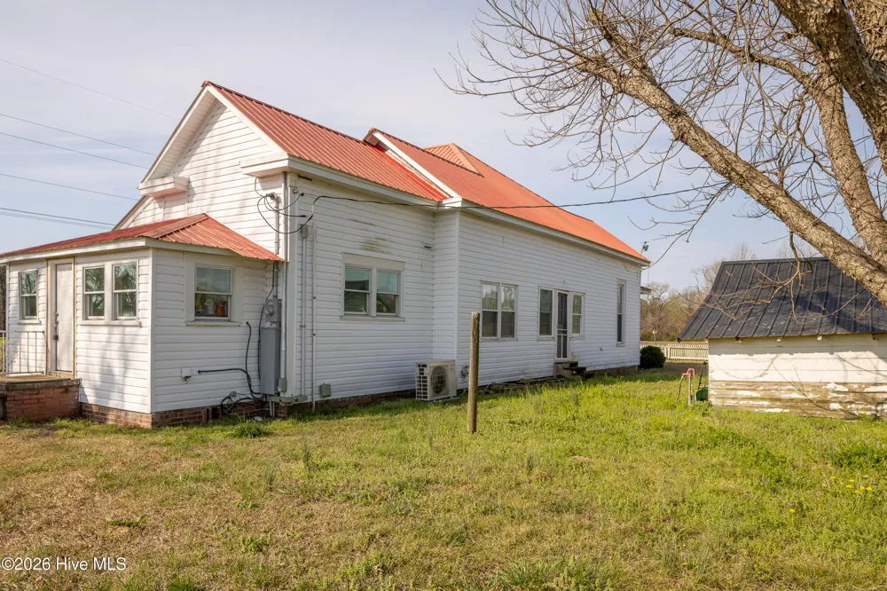 47 Enoch Road Clinton, NC 28328