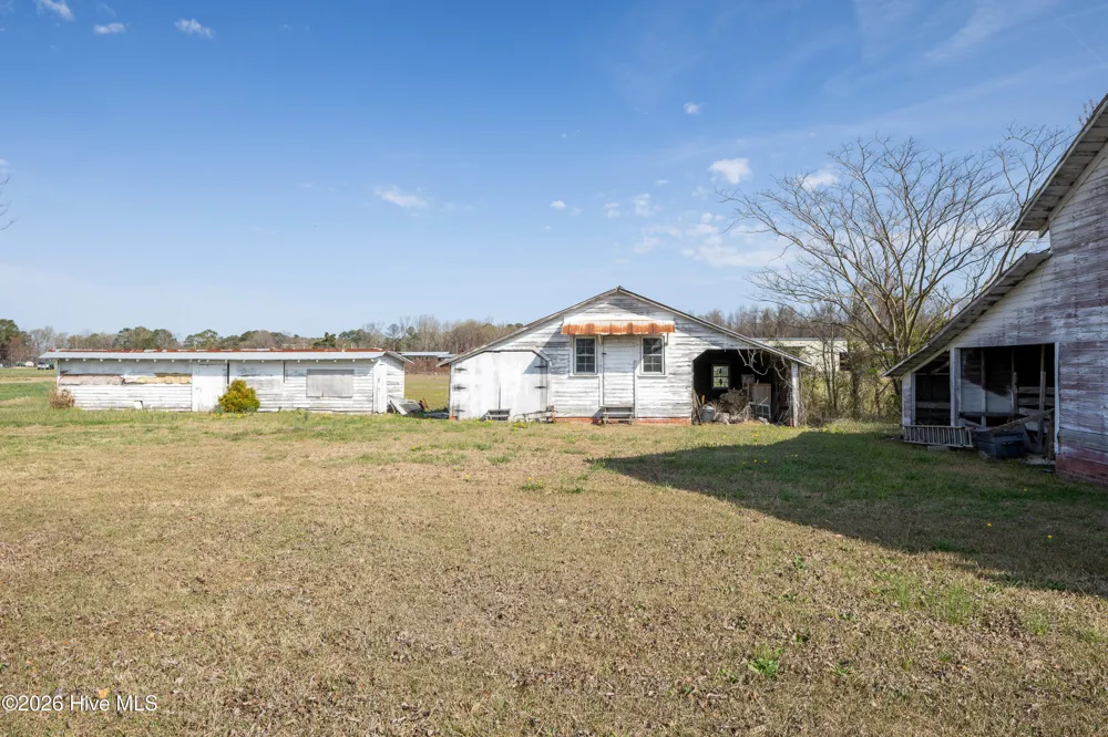47 Enoch Road Clinton, NC 28328