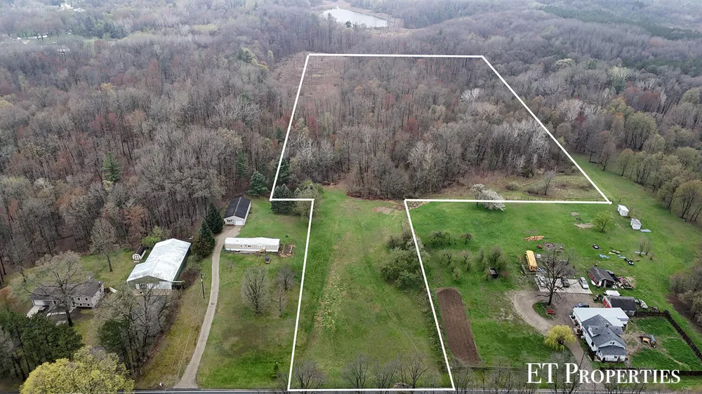 14255 Myers Lake Avenue NE Cedar Springs, MI 49319