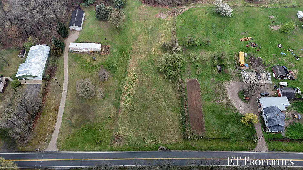 14255 Myers Lake Avenue NE Cedar Springs, MI 49319