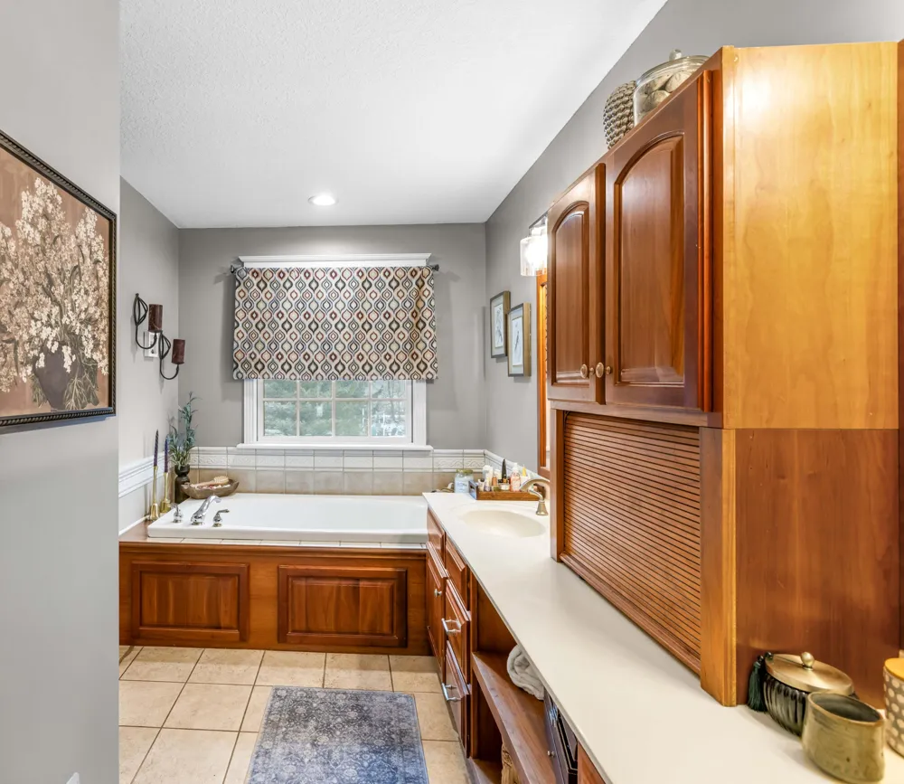 9095 Marsh Creek Circle Galesburg, MI 49053