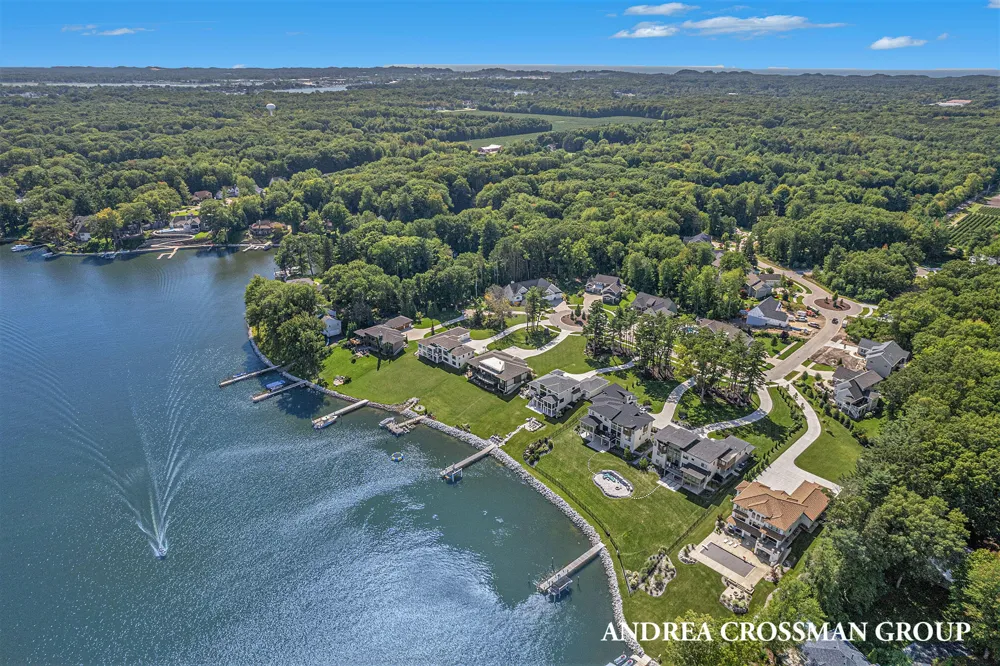 16179 Coventry Lane #30 Spring Lake, MI 49456