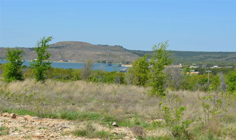 121 White Moon Road Graham, TX 76450