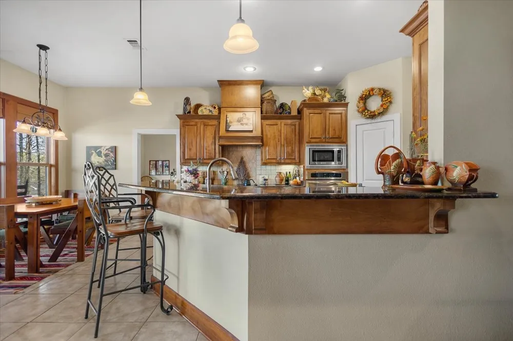 24050 Red Azalea Lindale, TX 75771