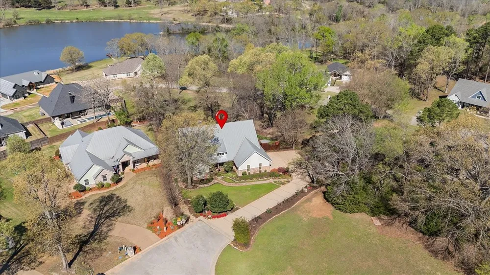 24050 Red Azalea Lindale, TX 75771