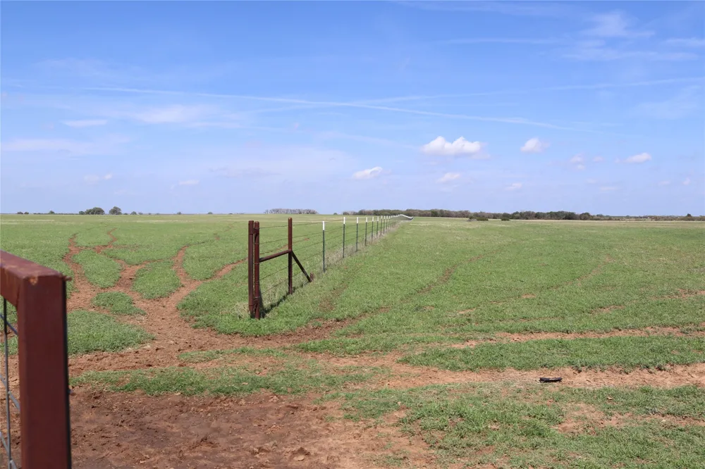 2553 Brixey Road Henrietta, TX 76365