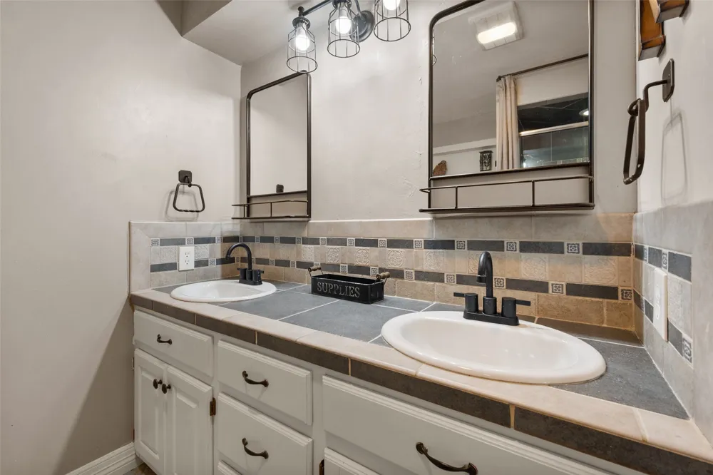 114 Hulan Drive Kerens, TX 75144