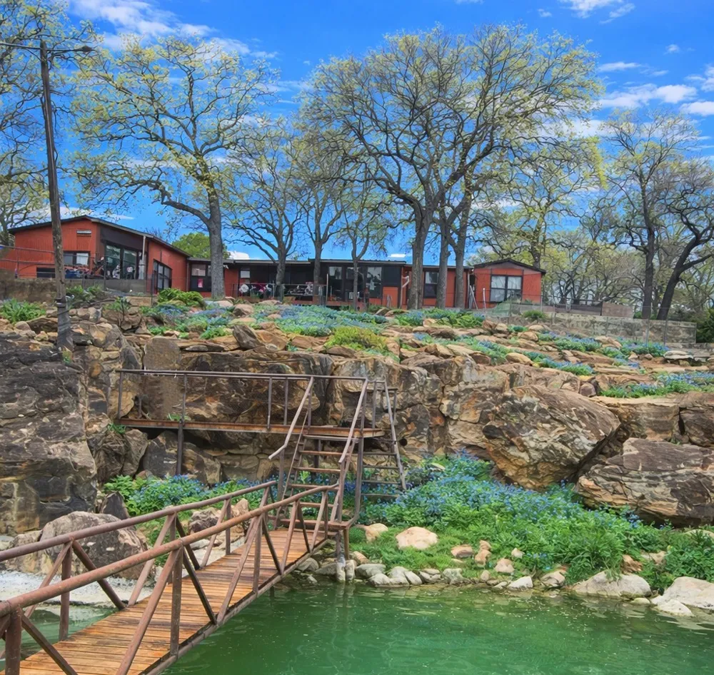 302 Kennon Circle Palo Pinto, TX 76484