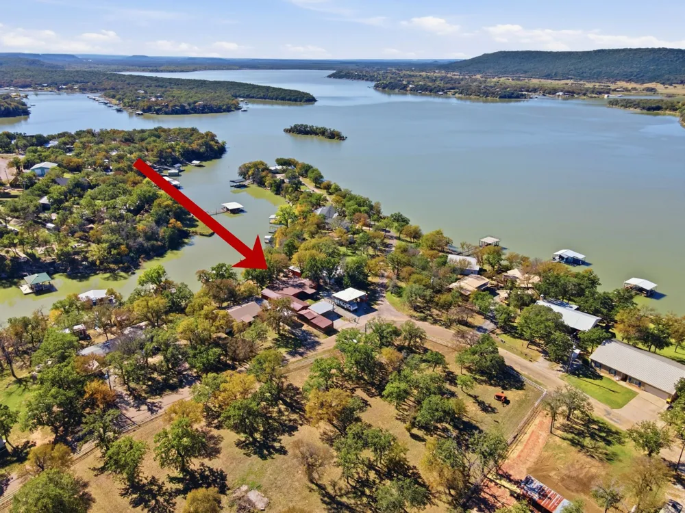 302 Kennon Circle Palo Pinto, TX 76484