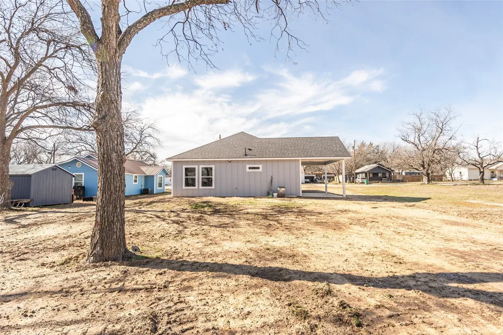 307 Bonham Street Nocona, TX 76255