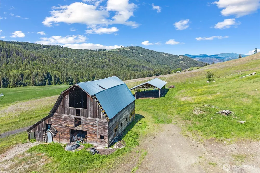 361 Lone Ranch Creek Rd Danville, WA 99121