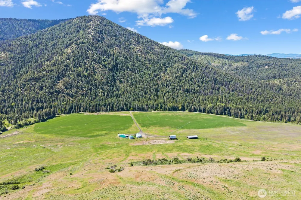 361 Lone Ranch Creek Rd Danville, WA 99121
