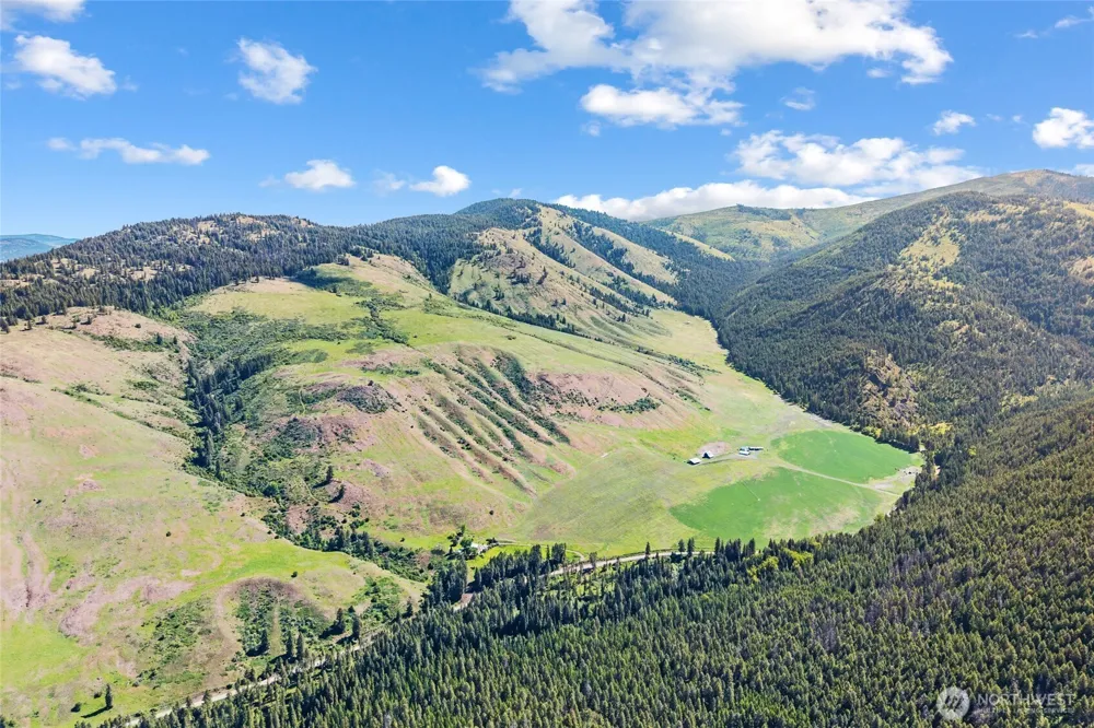 361 Lone Ranch Creek Rd Danville, WA 99121